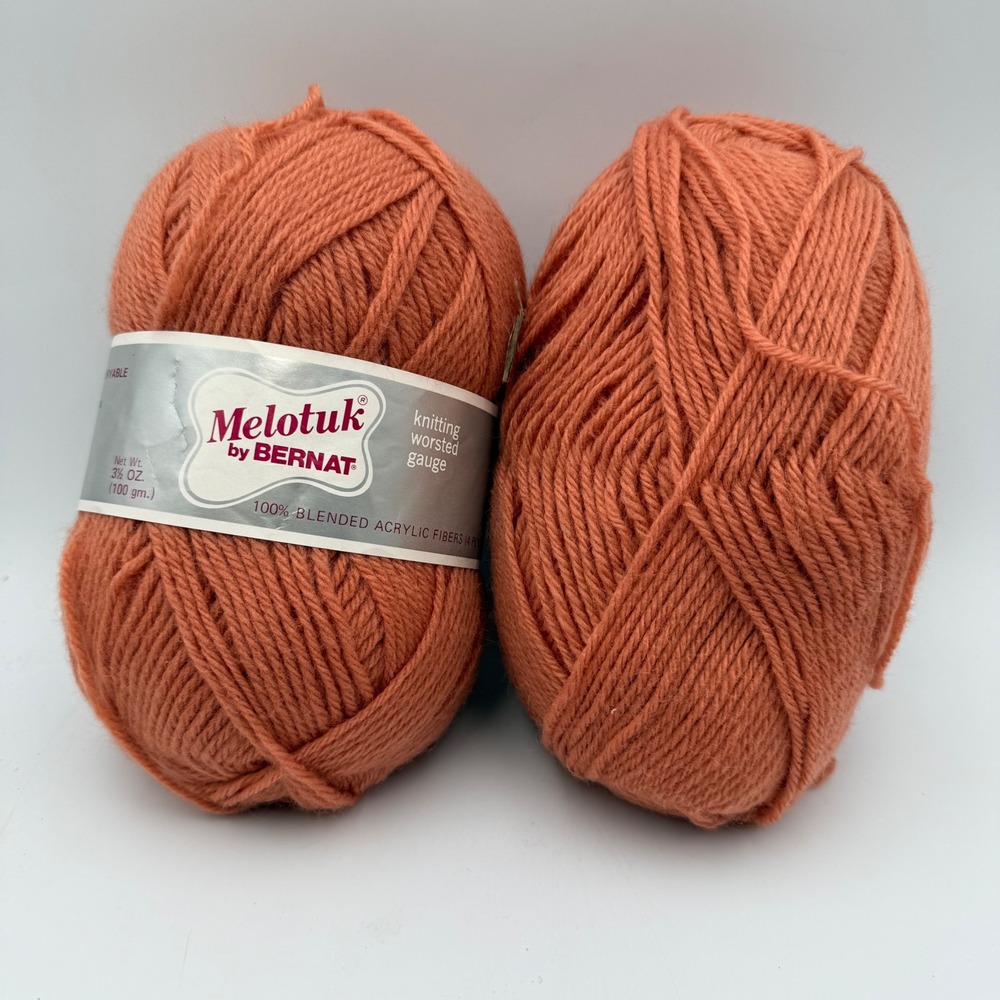 Bernat Melotuk Worsted Yarn Bois De Rose 9724 4-Ply Acrylic 2 Skeins 3.5oz Each